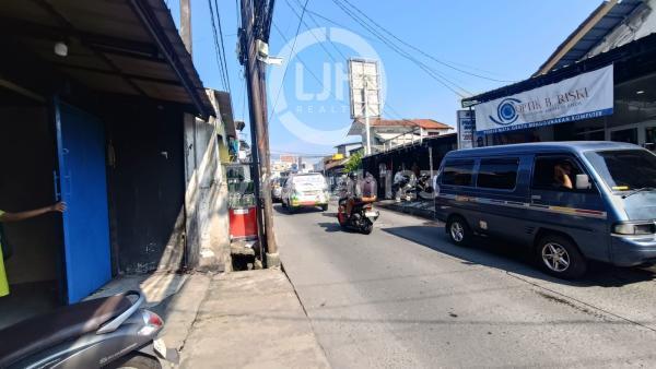 For Rent Shop House by Main Road Near Mall in Galaxy Bekasi 2