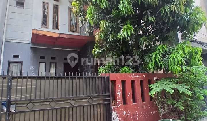 Rumah 2 Lantai Siap Huni di Puri Bintara Bekasi Rumah 2 Lantai Siap Huni di Puri Bintara Bekasi