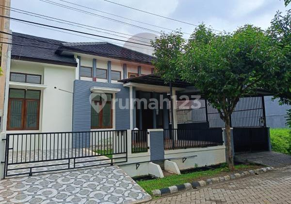 Dijual Rumah Luas di Kemang Pratama 2 Bekasi Dijual Rumah Luas di Kemang Pratama 2 Bekasi
