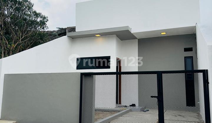 Rumah Cantik Baru Renovasi di Graha Asri Bekasi Timur  1