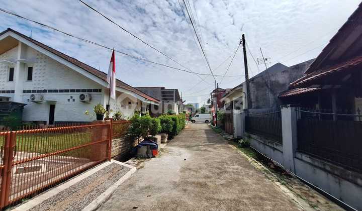 For Sale Spacious House in Pekayon Bekasi 2