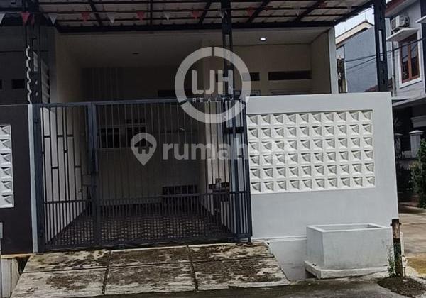 Disewakan Rumah 2 Lantai Posisi Hook Dekat Mall Grand Galaxy di Pekayon Bekasi
