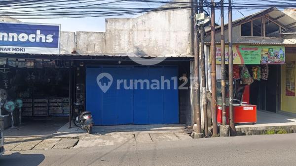 Disewakan Ruko Pinggir Jalan Raya Dekat Mall di Galaxy Bekasi