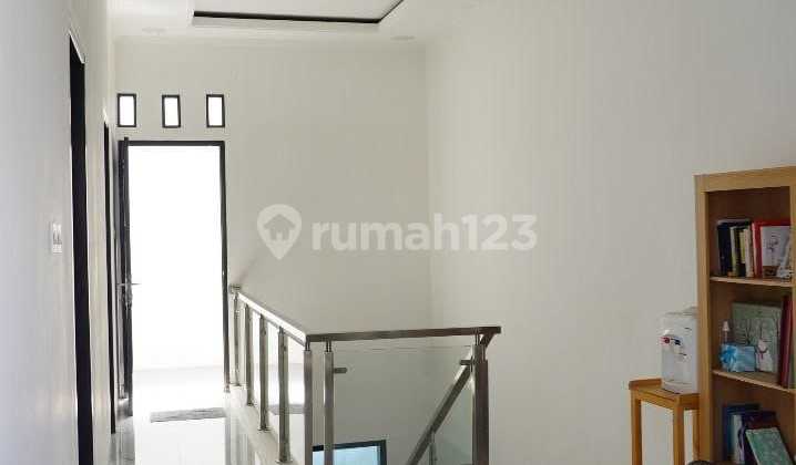 Cluster Minimalis 2 Lantai di Jatiwaringin Bekasi  2