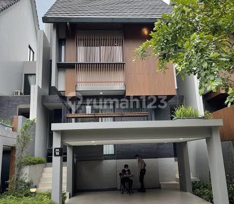 Rumah Bagus Shm Caelus 8x14 Atticroom Like New Rumah Bagus Shm Caelus 8x14 Atticroom Like New
