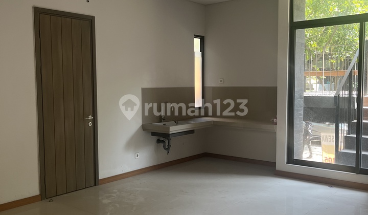 Rumah Bagus Shm Caelus 8x14 Atticroom Like New 2