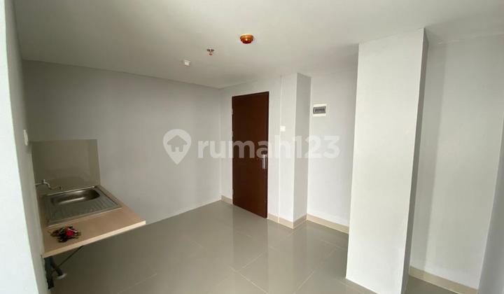 Majestic Point Apartment 1 Br Nice On Main Road Legok Karawaci 2