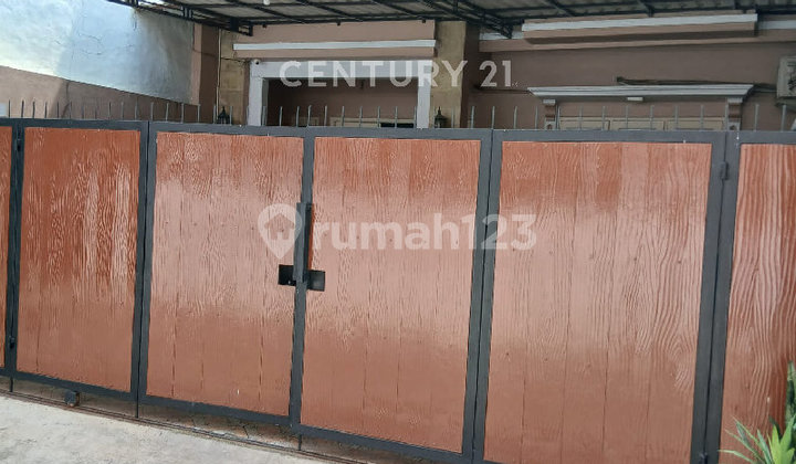 Dijual Rumah di Srengseng Sawah Jagakarsa Jakarta Selatan Dijual Rumah di Srengseng Sawah Jagakarsa Jakarta Selatan