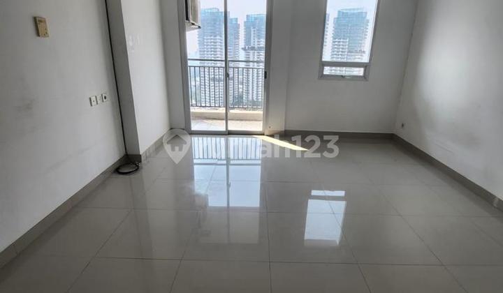 Springhill Terrace Tipe Studio View Golf