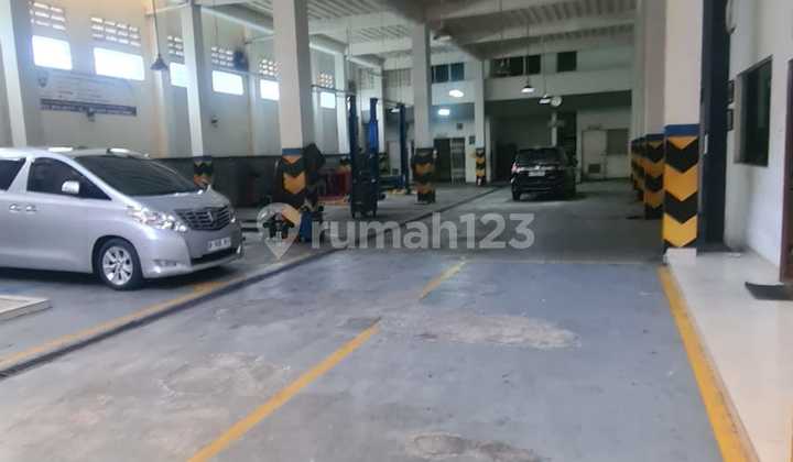 Dijual Cepat! Showroom + Bengkel 4 Lantai Siap Pakai di Lokasi Strategis Depok.
