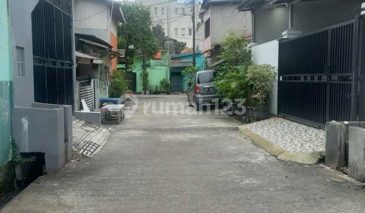 Rumah Kos kosan Di Jalan RH Ismail Perumahan Puri Jiep Permai. Cakung Jakarta Timur Rumah Kos kosan Di Jalan RH Ismail Perumahan Puri Jiep Permai. Cakung Jakarta Timur