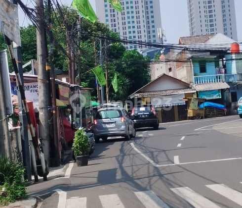 For Quick Sale Old House on the roadside of Kebagusan Raya, Pasar Minggu, South Jakarta 2