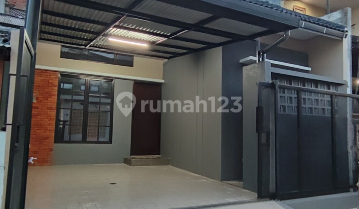 Rumah Minimalis Bagus Siap Huni di Harapan Indah Bekasi 2