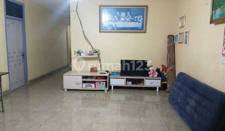 Rumah Lebar & Lega 1 ¼ Lantai di Harapan Indah - Cocok Keluarga Besar 2