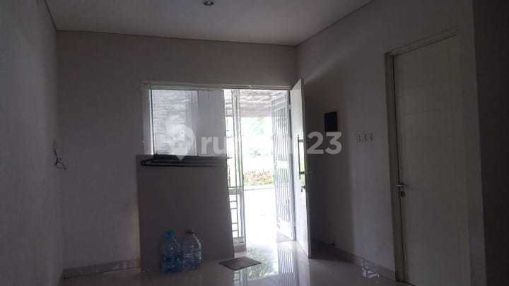 Rumah 2 Lantai Siap Tinggal di Cluster Neo Vasana - Bebas Banjir Rumah 2 Lantai Siap Tinggal di Cluster Neo Vasana - Bebas Banjir