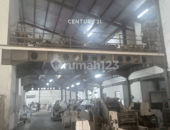 Warehouse Strategically Located in the Industrial Area of Cikarang, Bekasi Warehouse Strategically Located in the Industrial Area of Cikarang, Bekasi