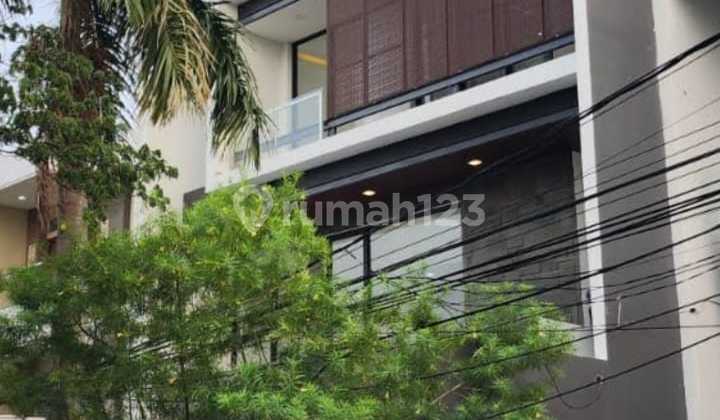 Rumah Mewah 3 Lantai Strategis Di Citra 2 Cengkareng Jakarta