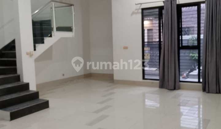 Rumah Cakep Siap Huni Dekat Pondok Indah Jakarta Selatan 2