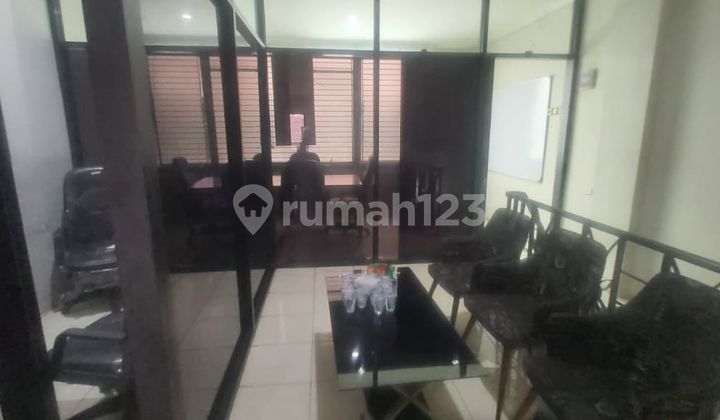 Ruko Bagus Siap Pakai Strategis di Cluster Aralia Harapan Indah Ruko Bagus Siap Pakai Strategis di Cluster Aralia Harapan Indah