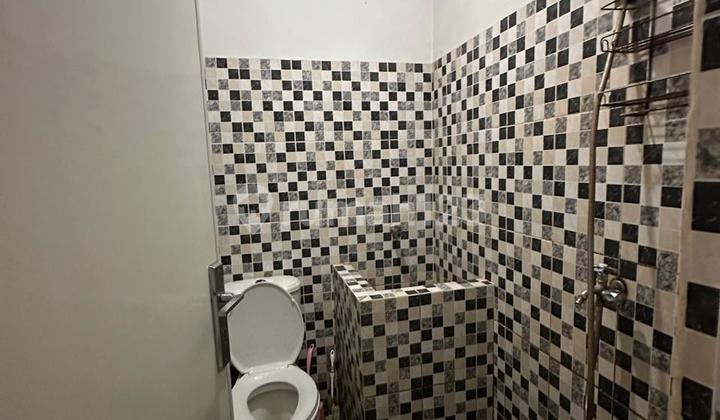 Affordable Strategic House Near Toll Gate in Taman Modern Jakarta 2