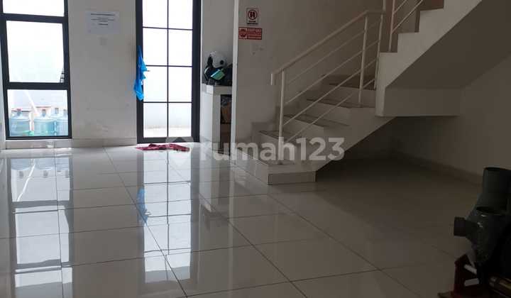 Ruko 3 Lantai Bagus Strategis di Metland Menteng Cakung Jakarta