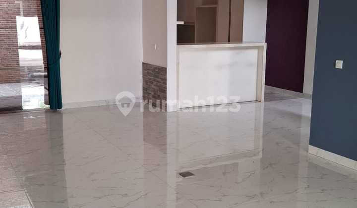 Nice House Ready to Occupy Cluster in Front of JGC Jakarta 2