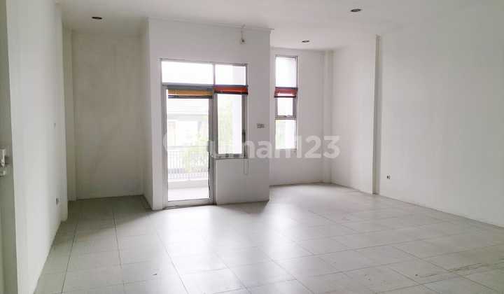 Well-Maintained Ruko Mekar Wangi Bandung, Ready to Use, Strategic Location 2