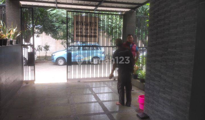 Dekat Blok M, siap huni boleh buat kantor, parkir luas 3