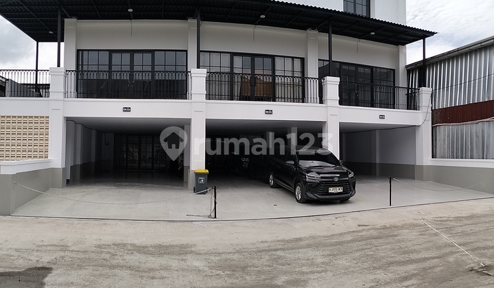 New Building, Spacious Parking, Rooftop Available