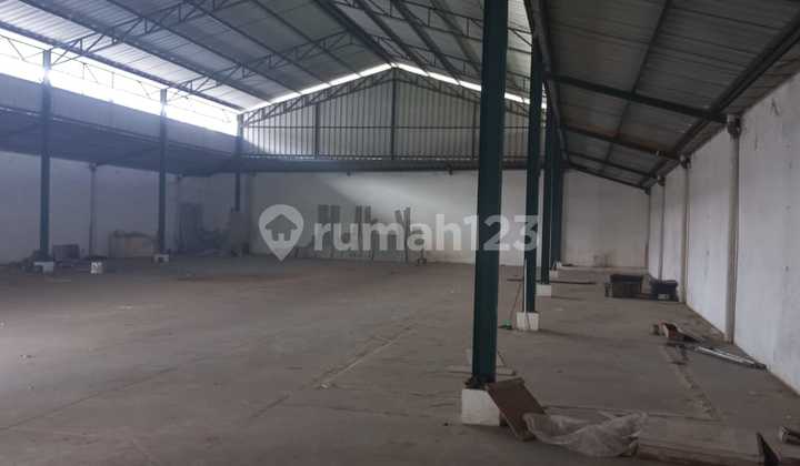 Disewakan / Dijual Gudang Siap Pakai di Cipondoh, Tangerang
