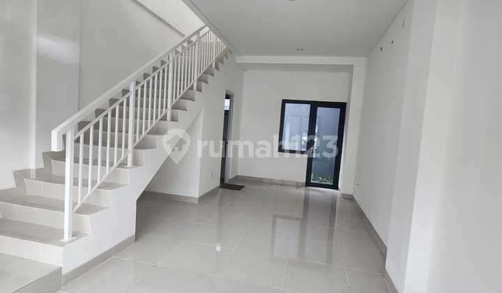For Rent Shop House at Avenix Bsd City (Next to Atma Jaya Bsd) For Rent Shop House at Avenix Bsd City (Next to Atma Jaya Bsd)