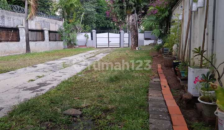 For Sale Fast House on Jalan Proklamasi Menteng Central Jakarta 2