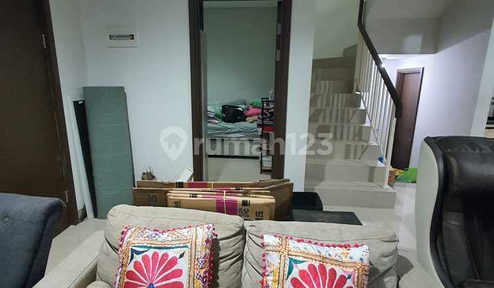 Cheap, Bub, Rare Item. Far Below Market Price 2-Story House in Cluster Avezza, Mozia BSD City. 2