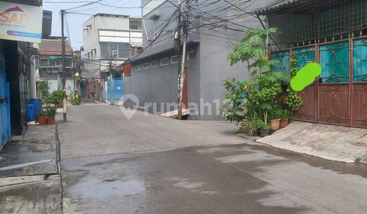 Minimalist Ready-to-Live House with SHM in Jelambar, West Jakarta 2