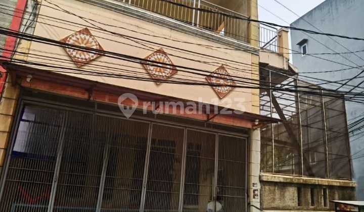 Rumah 2 Lantai SHM di Penjaringan Jakarta Utara Rumah 2 Lantai SHM di Penjaringan Jakarta Utara