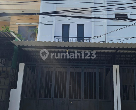 Ruko Bagus SHM Siap Huni di Jakarta Barat Ruko Bagus SHM Siap Huni di Jakarta Barat