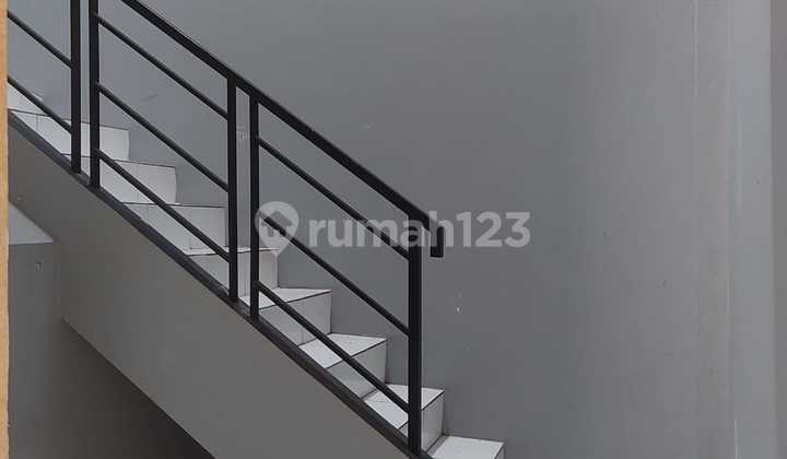 Mini Edelweis Tangerang Suitable for Business or Warehouse as well as Online Mini Edelweis Tangerang Suitable for Business or Warehouse as well as Online