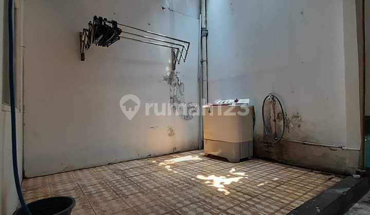 Rumah Kawasan Slipi Murah Dgn Luas Bangunan 270m2 2