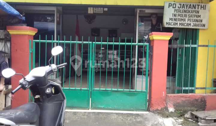 For Sale: House on Main Street in City Center, Suitable for Business For Sale: House on Main Street in City Center, Suitable for Business