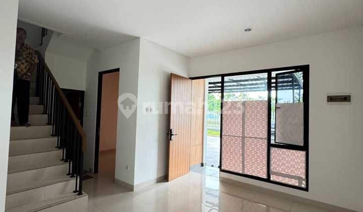 Brand New Ready-to-Occupy House in Metland Menteng Cakung Cluster, East Jakarta