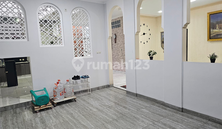 Rumah Islami 2 Lantai Siap Huni di Bekasi 2