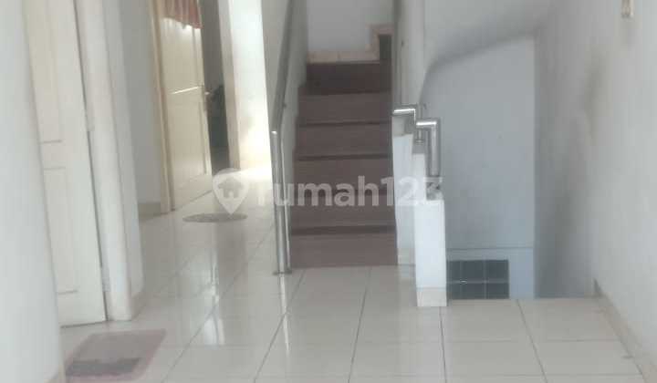 Strategic House in the City Center 1