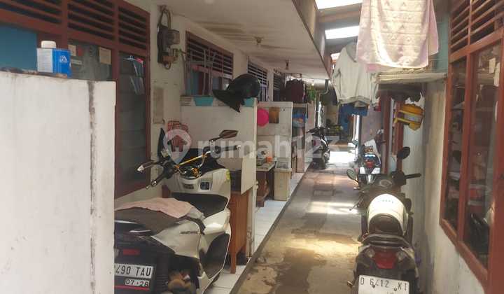 Rumah Kondisi Toko Aktif Pinggir Jalan 