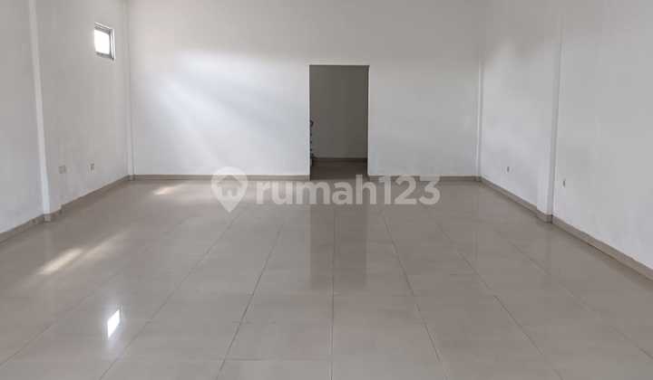 Strategic Abdulrahman Saleh Shop House for Sale 2