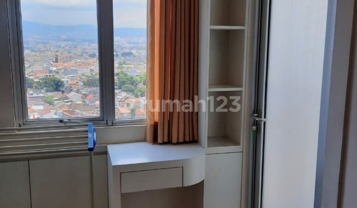 2 BR Furnished Apartment Ready to Live Facing Mount Tangkuban Perahu 2