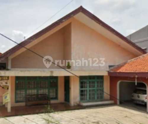 Rumah Lama Dekat  stasiun MRT Haji Nawi Harga Di Bawah Pasar