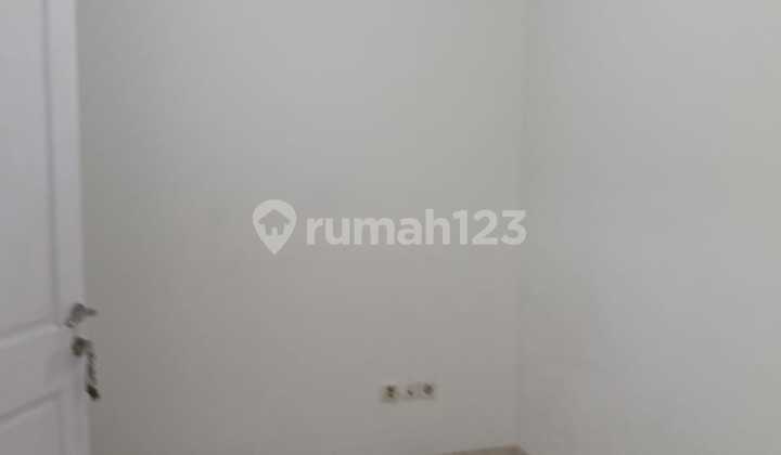 Rumah Siap Jual 2 Lantai di Kompleks Arcadia 2