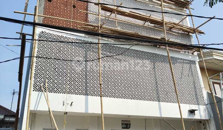 Rumah Kost + Hotel Di Gading Griya Residence