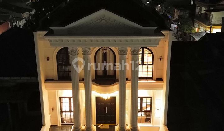 Dijual Cepat Rumah Mewah 3 Lantai-Bangunan Baru