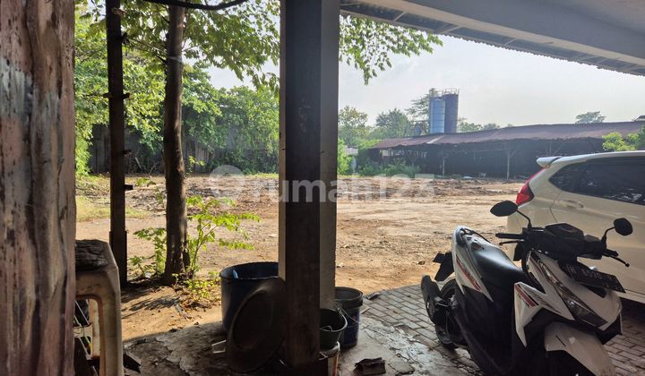 Dijual Tanah+bangunan Siap.pakai Di Jalan Besar Strategis 2